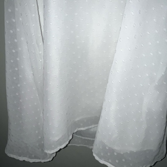 lacy white dress - Picture 5 of 7